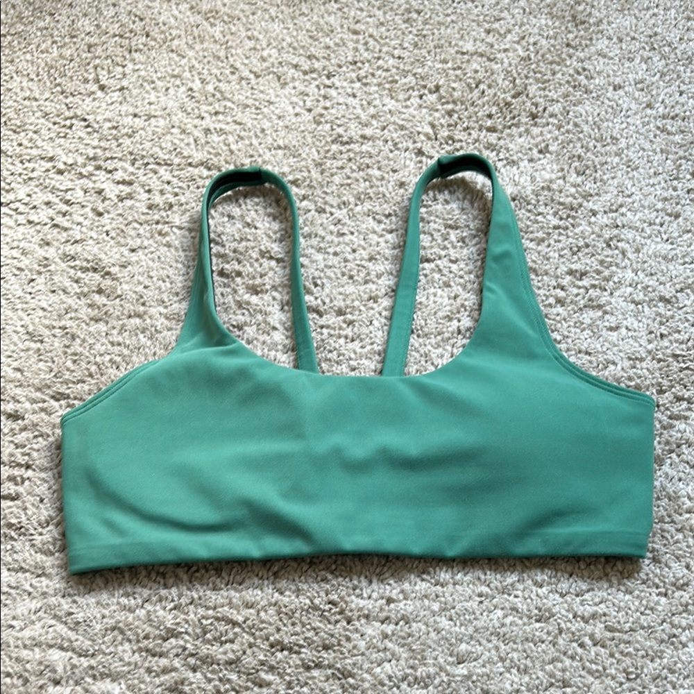 Vuori Yosemite Bra, Green, XS. Never worn.